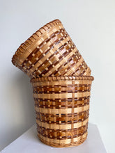 Load image into Gallery viewer, Woven Planter (lined)
